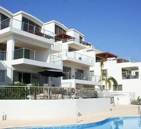 Oroklini Hills Luxury Apartment *